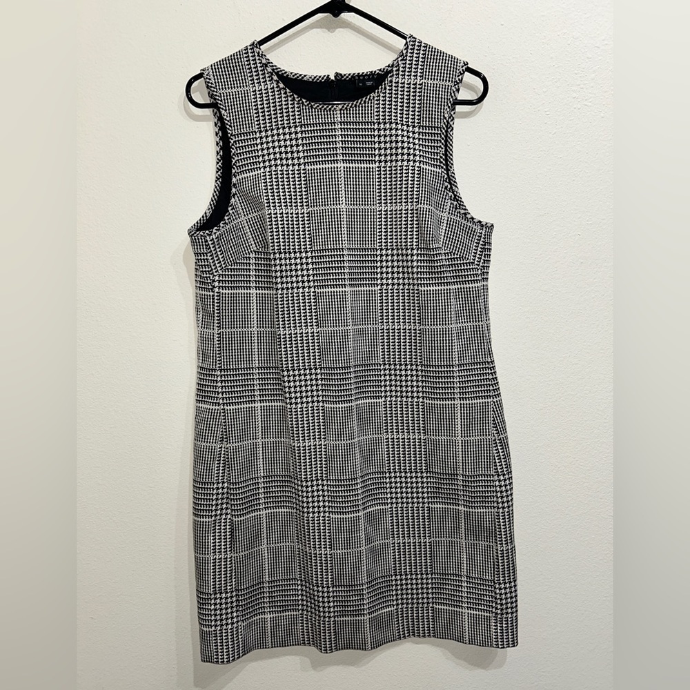 Theory Black and White Houndstooth “Adraya” Mini Sheath Dress - Size 10